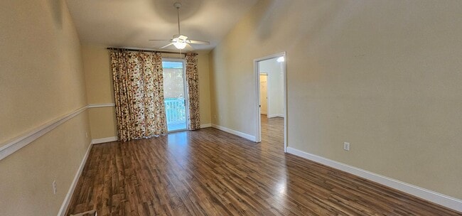 Building Photo - River Oaks Community