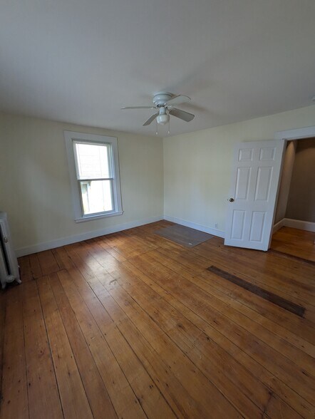 Building Photo - 22 Eastburn St