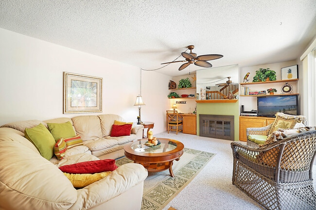 Building Photo - 825 Center St