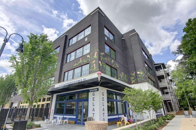 Building Photo - 130 Aspen Way