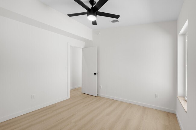 Building Photo - 29 Masters Dr