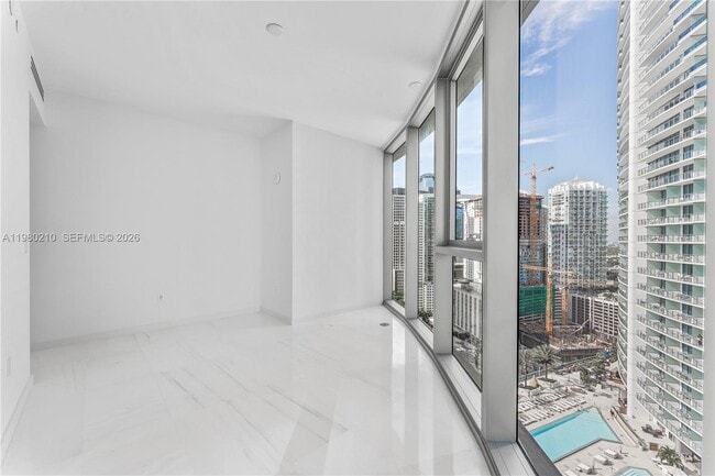 Building Photo - 300 Biscayne Blvd Way