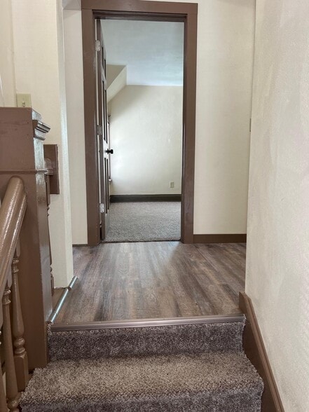 Building Photo - 858 9th St