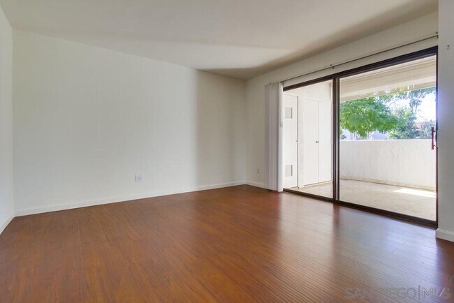 Building Photo - 13115 Wimberly Square