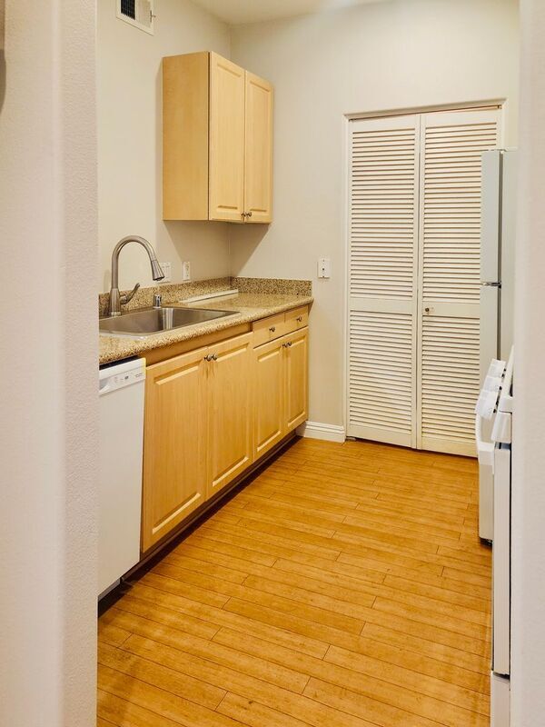 Building Photo - 2463 Watermarke Pl