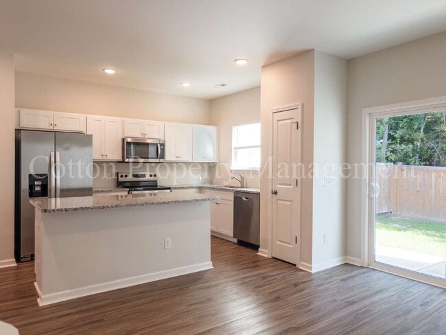 Building Photo - 9044 Laurel Bay Ln