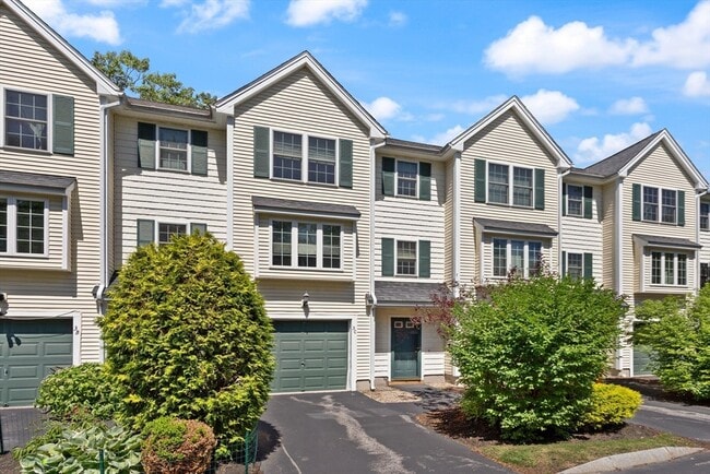 Primary Photo - 3 Sandpiper Way