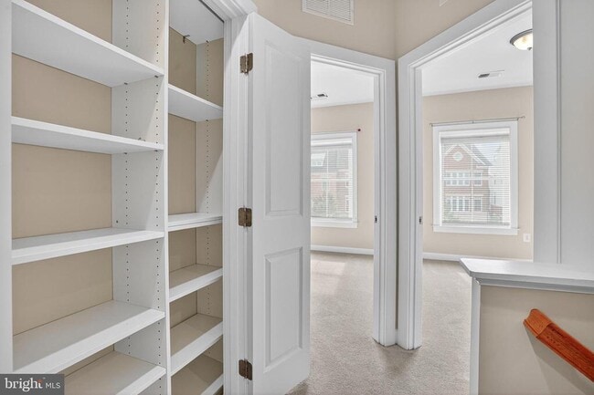 Building Photo - 44692 Collingdale Terrace