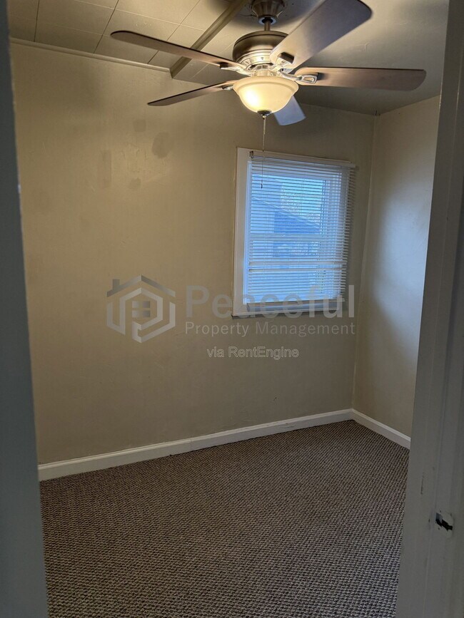 Building Photo - 417 Wall St