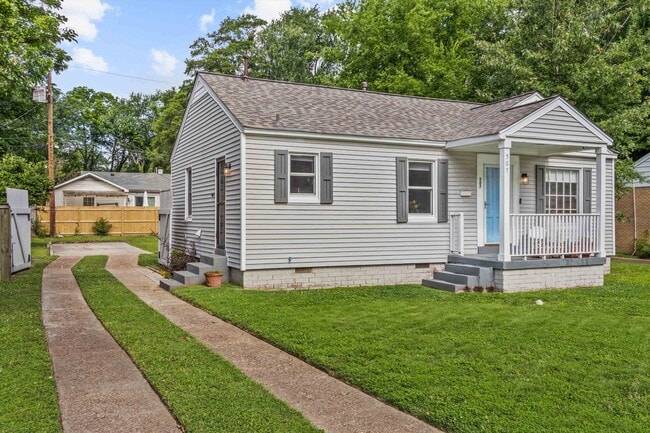 Building Photo - 507 Grahamwood Dr