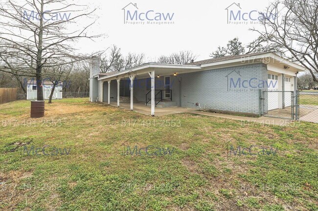 Building Photo - 223 Annetta Rd