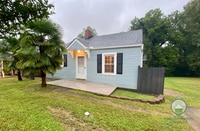 Building Photo - 415 Furman Rd