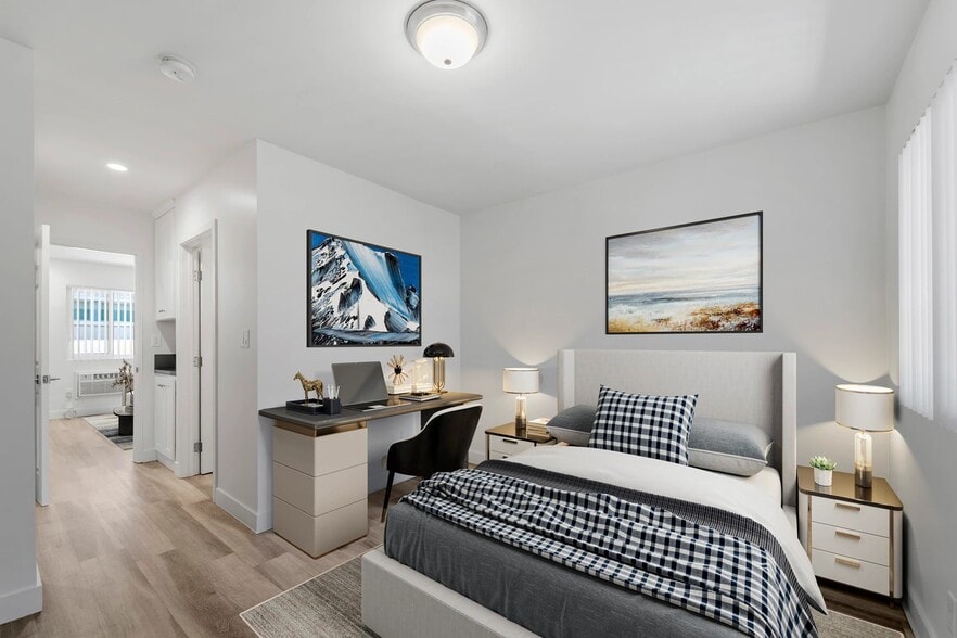 Building Photo - 1240 W 29th St