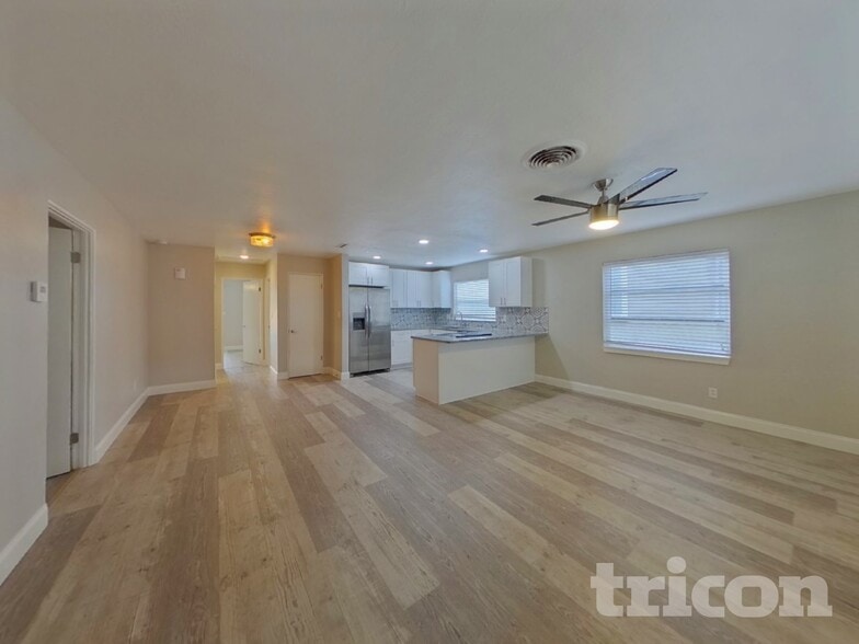 Building Photo - 3635 17th St N