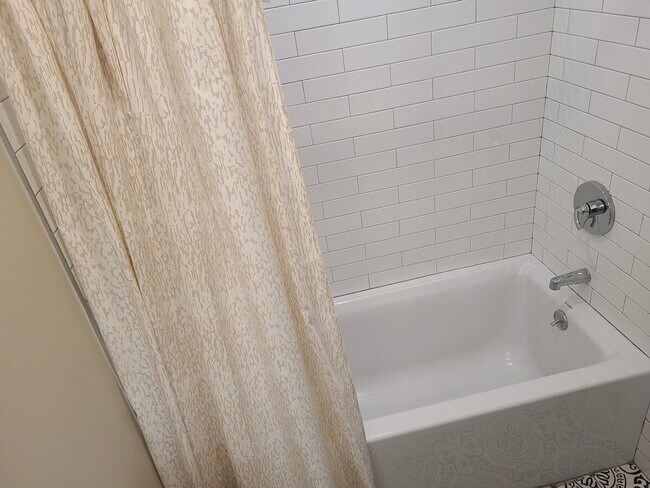 Building Photo - 22f Atlantic Ave