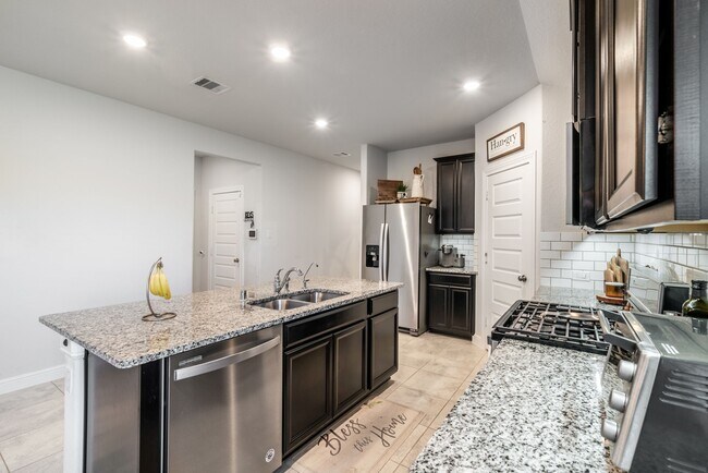 Building Photo - 24810 Timbarra Park Cir