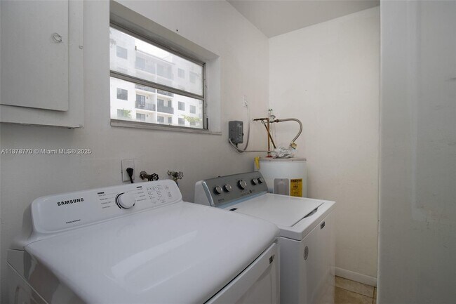 Building Photo - 9443 SW 174th St
