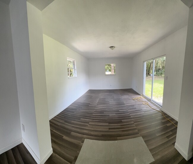 family room with backyard entrance - 112 Big Apple Rd