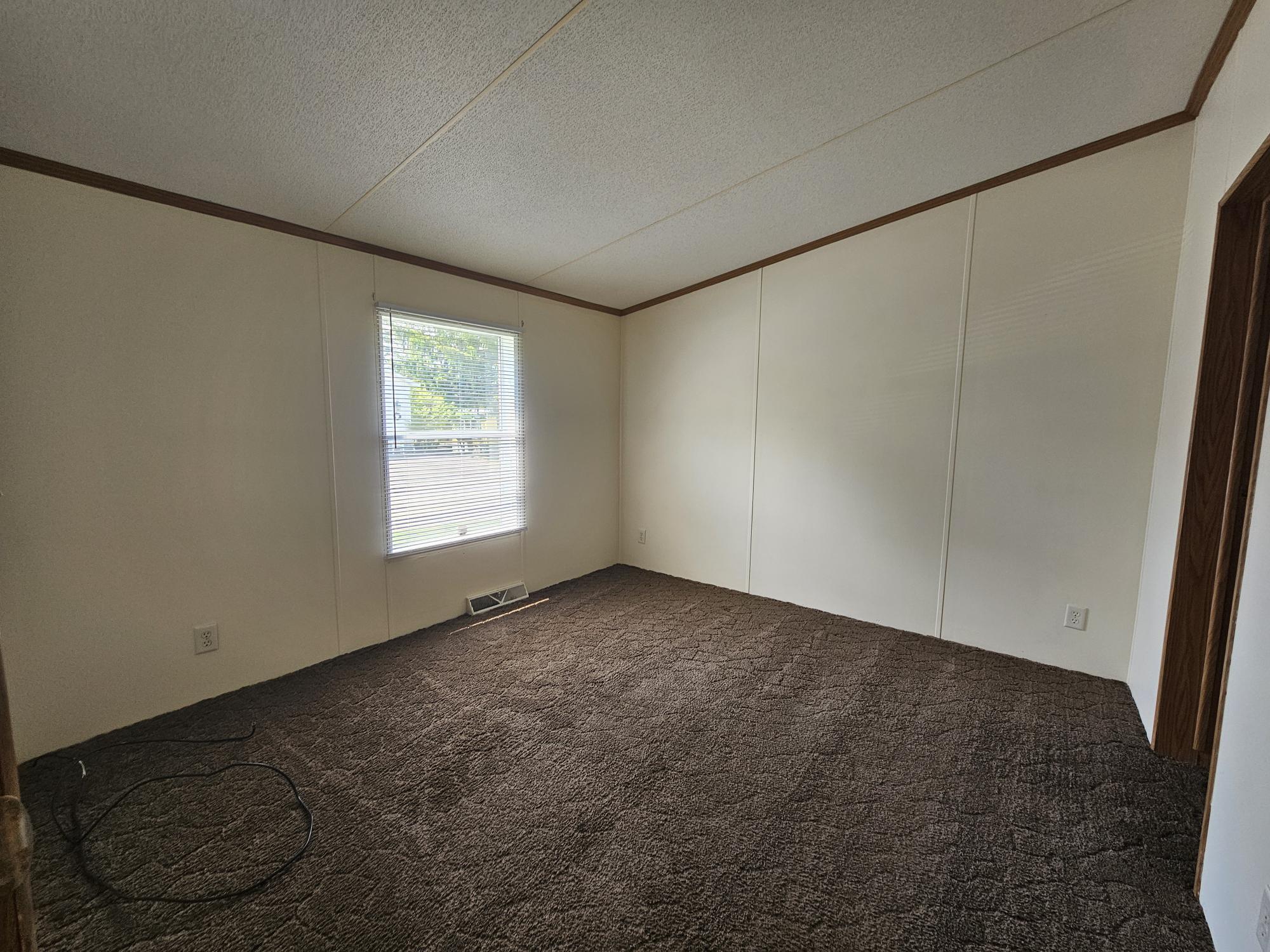 Building Photo - 27 Millstream Ct