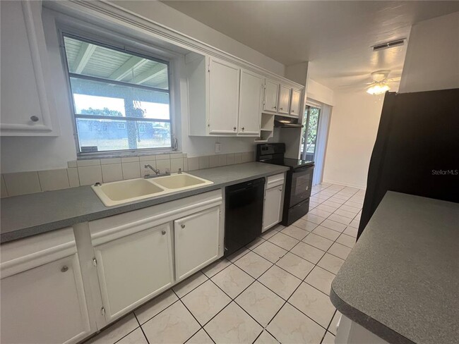 Building Photo - 22070 Gatewood Ave