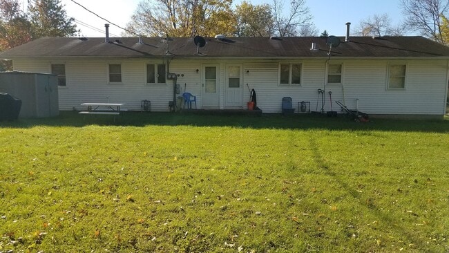 Building Photo - 113 Emory Dr
