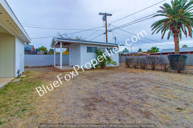 Building Photo - 6434 E Fordham Dr