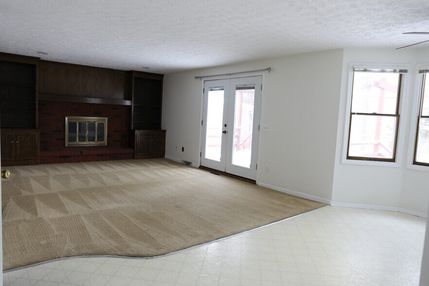 Building Photo - 5409 Johnnycake Rdg NE