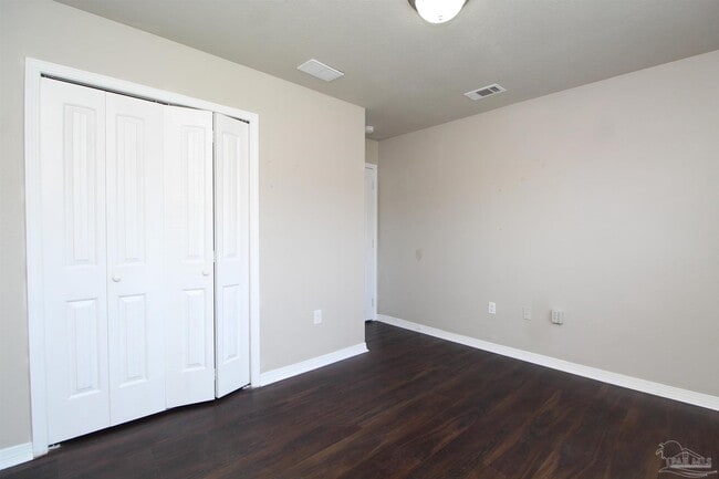 Building Photo - 10660 Shear St