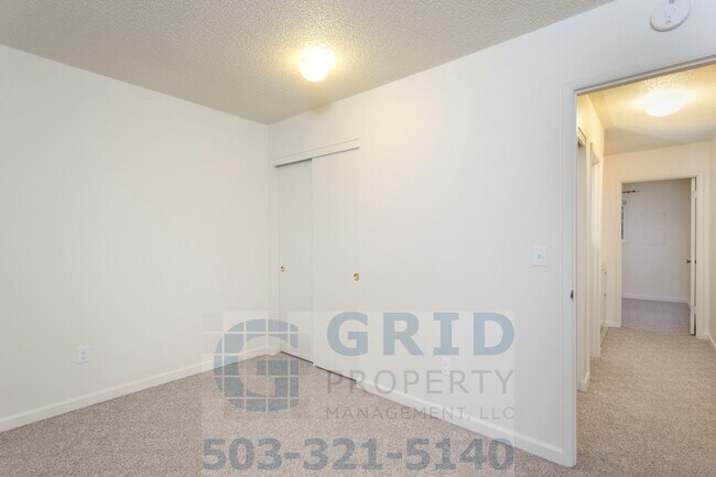 Building Photo - GPM475 - SE Woodward St (T1)