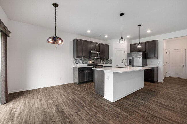 Building Photo - 1024 Moraine Dr