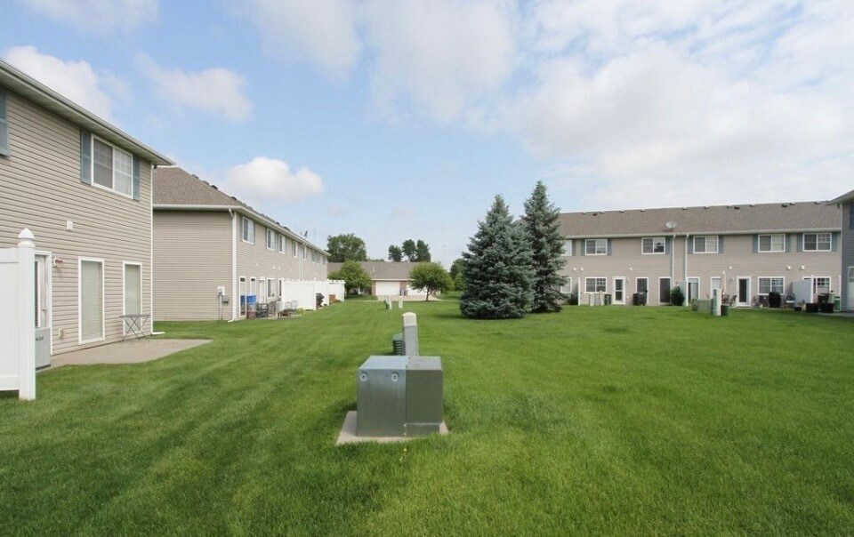 Building Photo - 6028 Glenbrook Ln