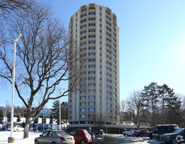 Primary Photo - Kennedy Tower