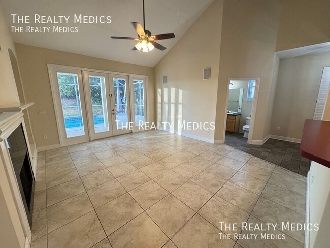 Building Photo - 2737 Scarborough Dr