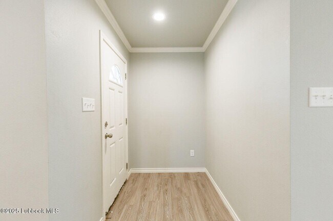 Building Photo - 7913 C R 5850