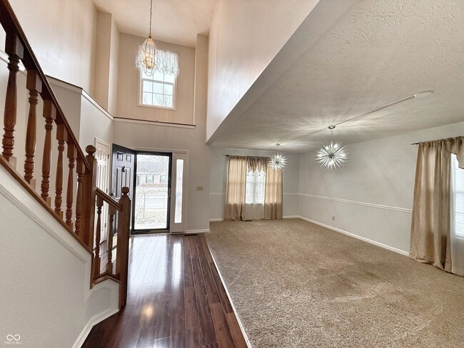 Building Photo - 878 Woodgate Ln