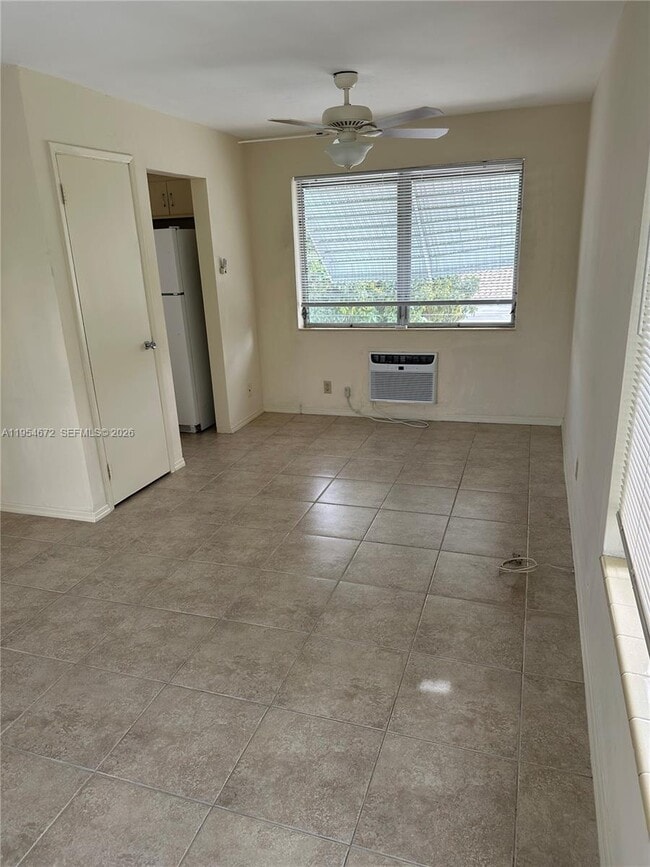 Building Photo - 2301 NE 2nd St