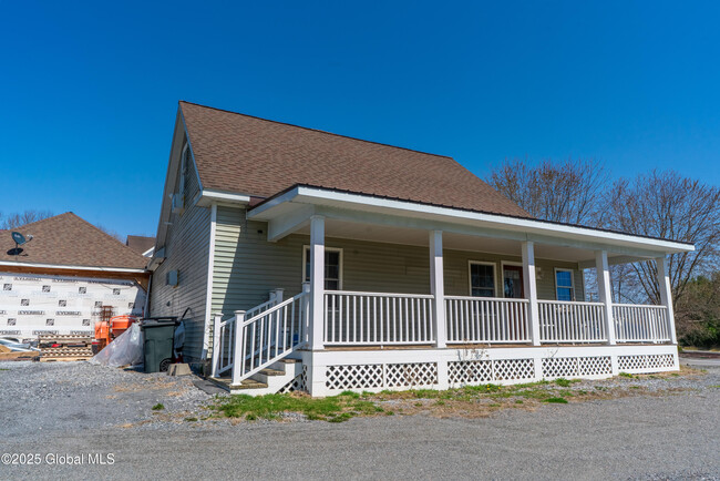 Building Photo - 298 Wilton Gansevoort Rd
