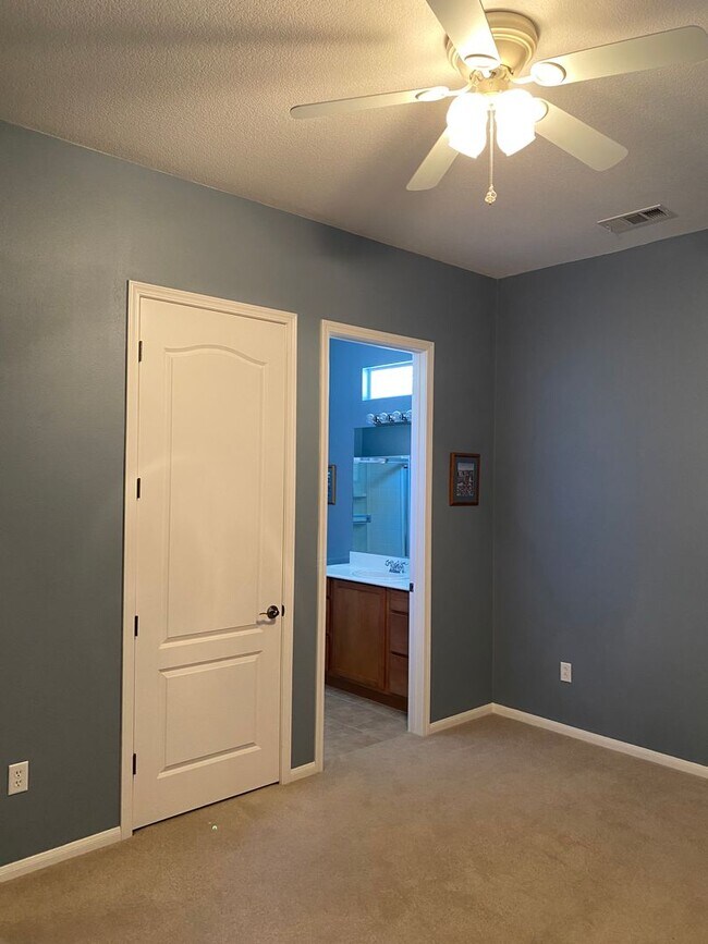 Building Photo - Beautiful Home in 55+ Community