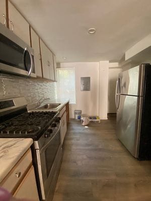 Building Photo - 122 S Carlton St