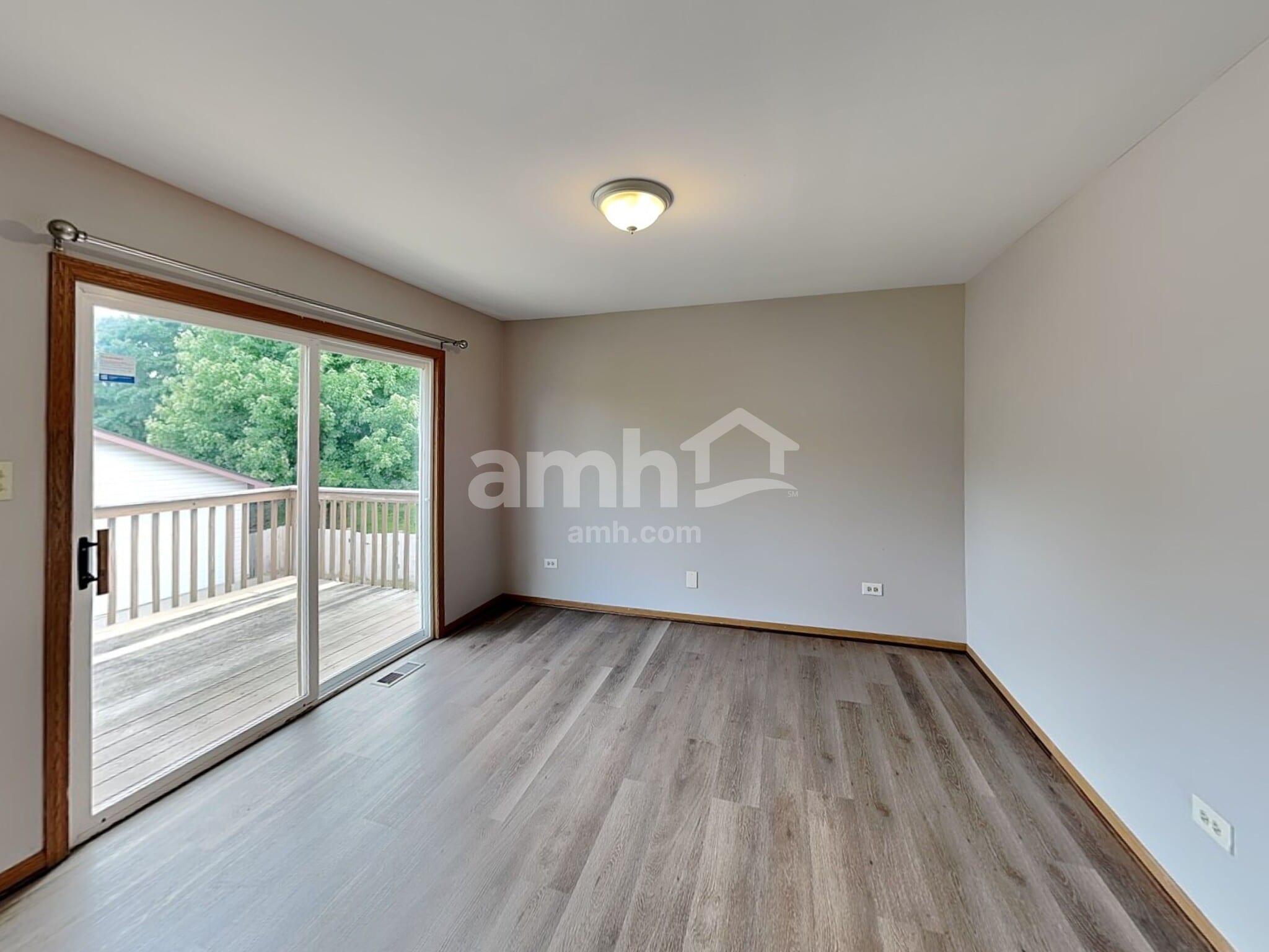 Building Photo - 7007 Lewis & Clark Dr