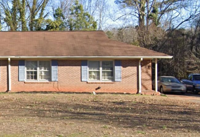 Primary Photo - 157-159-159 Bentwood Cir