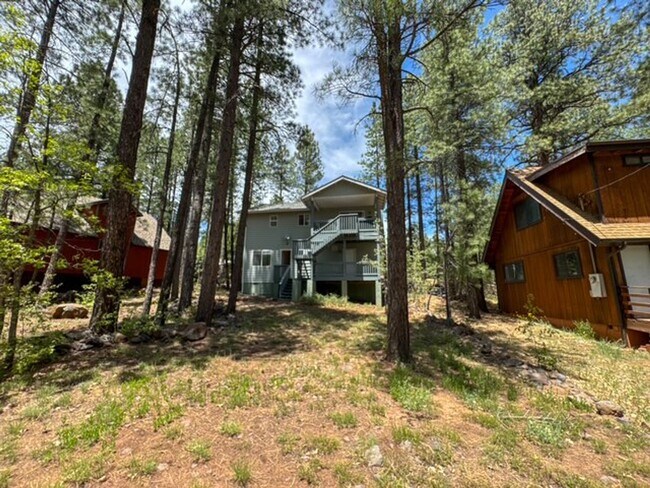Building Photo - Rental In Munds Park