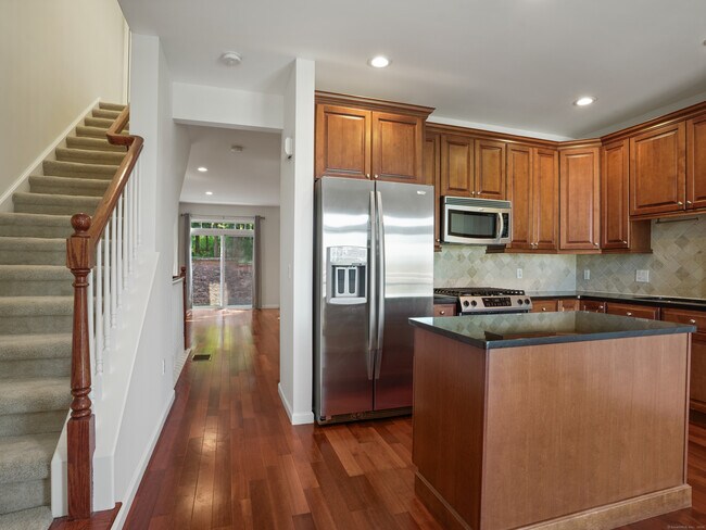 Building Photo - 16 Warrington Round