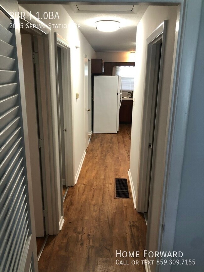 Building Photo - 2065 Spring Station Dr