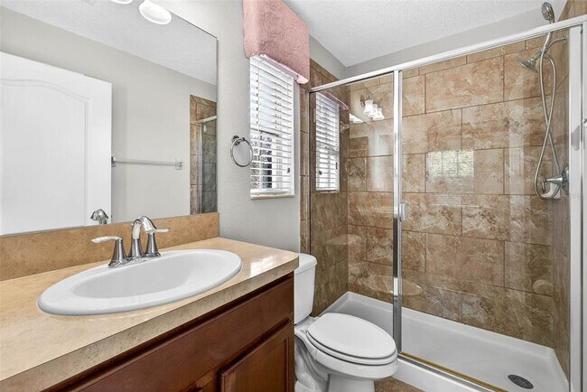 Building Photo - 31253 Claridge Pl