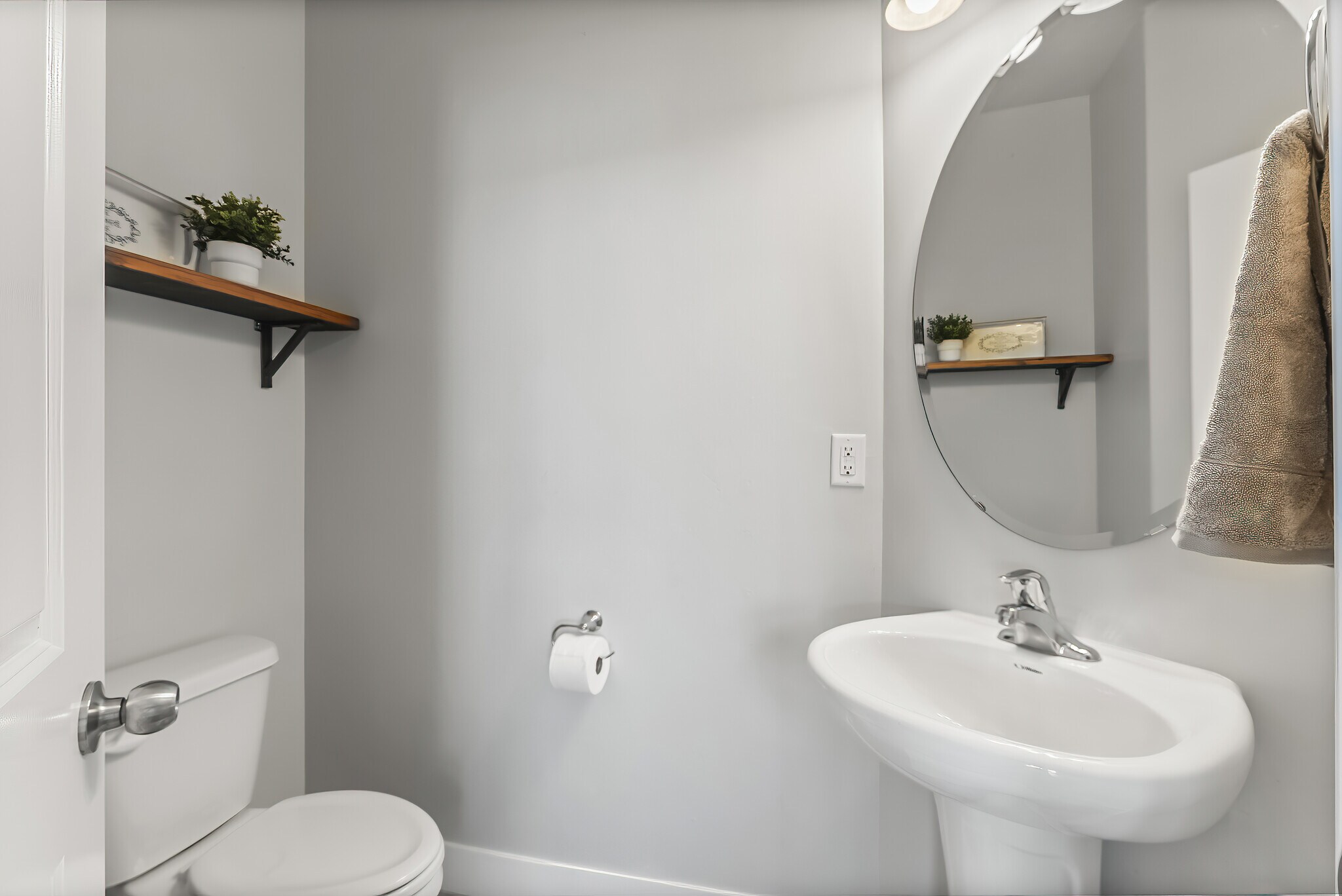 Building Photo - 14549 S Juniper Shade Dr