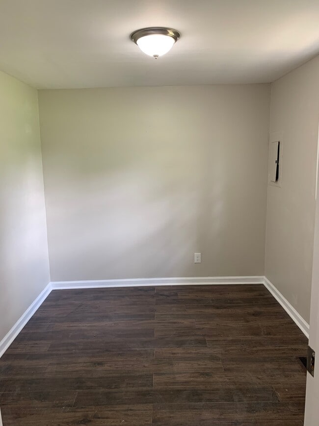 Building Photo - 2415 Booker St