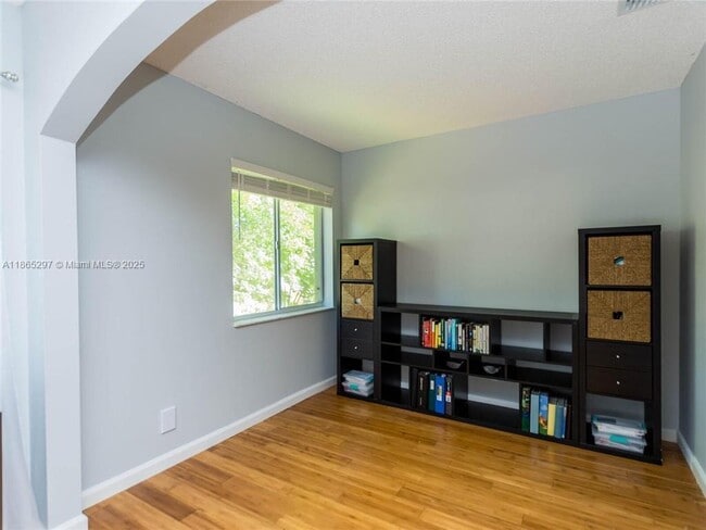 Building Photo - 5119 Heron Ct