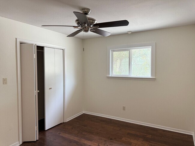 Building Photo - 9106 Rockcrest Cir