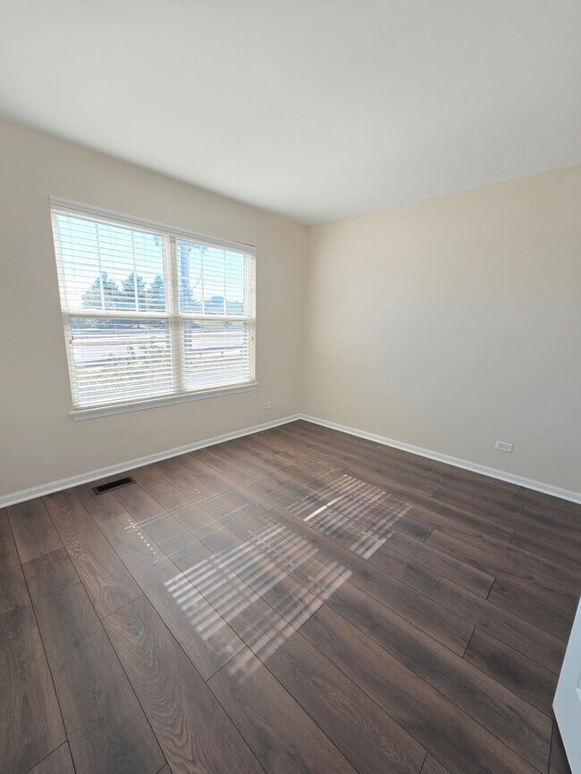 Building Photo - 3401 Kentshire Cir